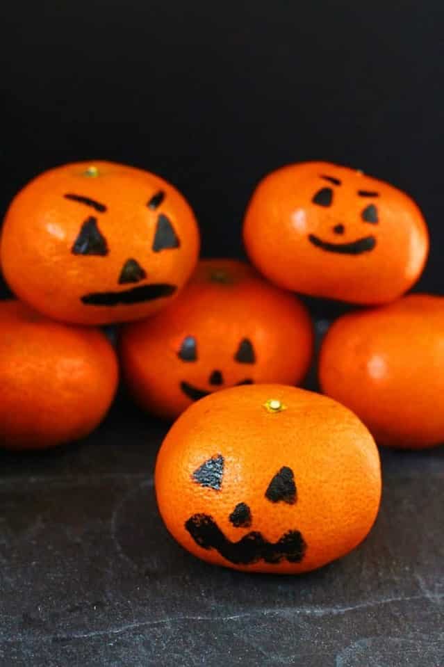 ​Clementine/Mandarin Jack-o-lanterns Halloween Healthy Treats