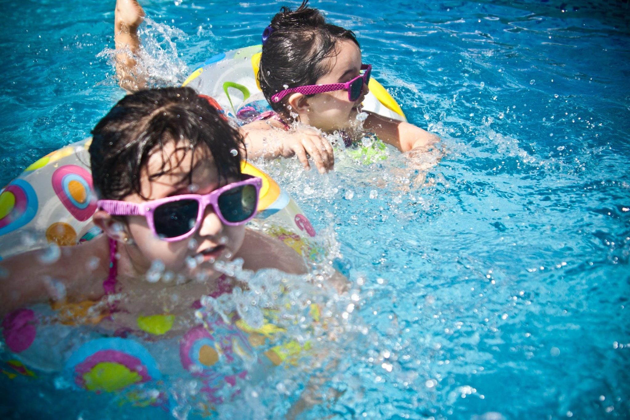 kids swimming safely