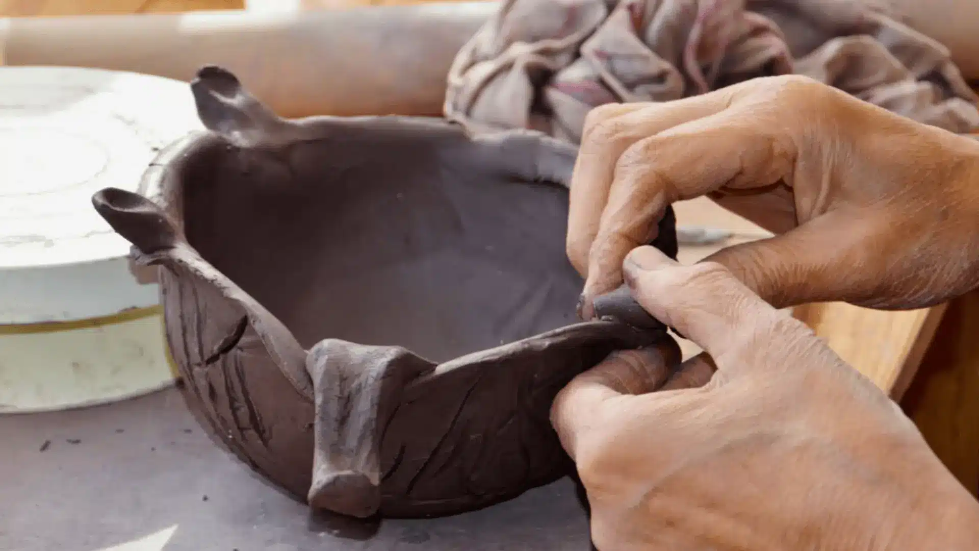 a person using the compression pinch method 